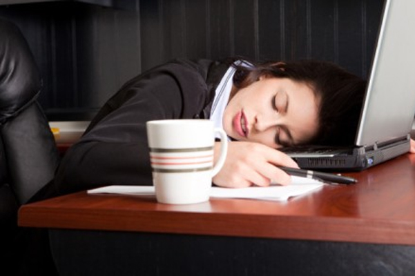 女生熬夜危害遠(yuǎn)比想象中大