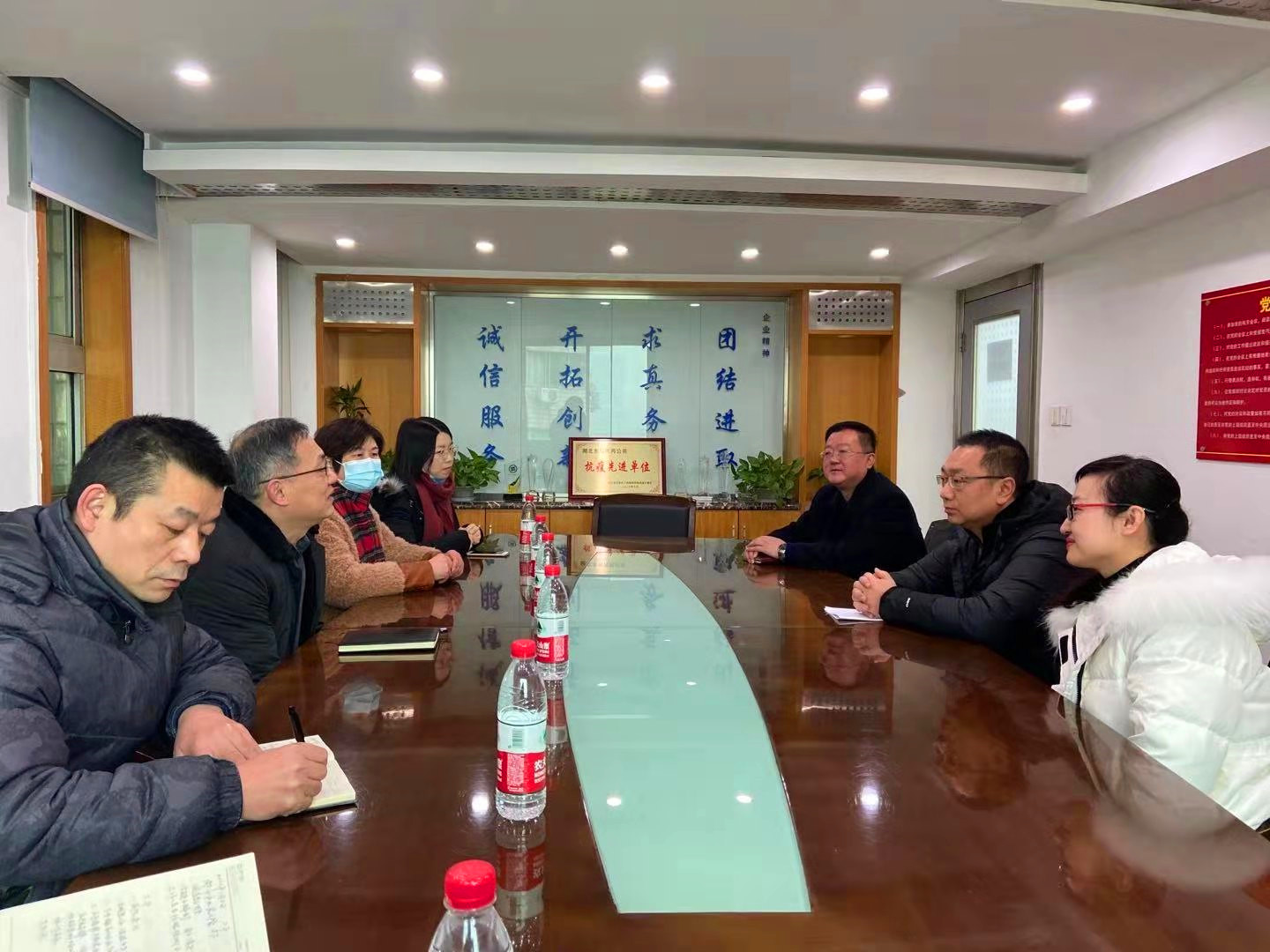 江岸區(qū)四唯街領導蒞臨湖北東信醫(yī)藥有限公司調研