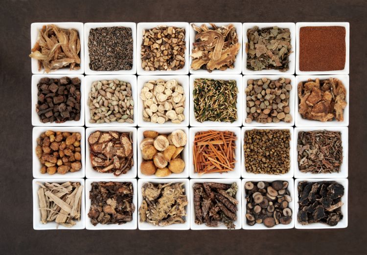 政策利好！中藥飲片進醫(yī)保 藥店可加價25%