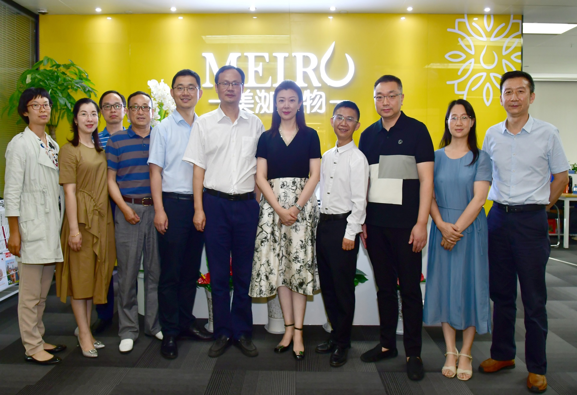 聚力同行，共贏未來。東信醫(yī)藥集團與武漢輕工大學(xué)成功舉辦校企合作交...